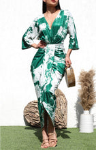 Load image into Gallery viewer, Sinthia Dress
