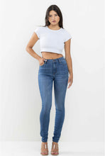 Load image into Gallery viewer, Alda Jeans