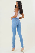 Load image into Gallery viewer, Trini Jeans