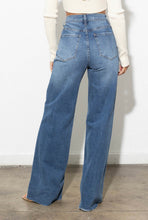 Load image into Gallery viewer, Kayli Jeans