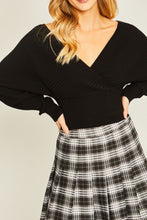 Load image into Gallery viewer, Jirina Sweater