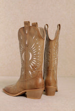 Load image into Gallery viewer, Kiara Boots