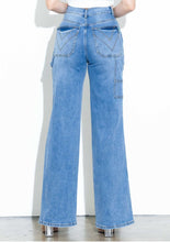 Load image into Gallery viewer, Zariah Jeans