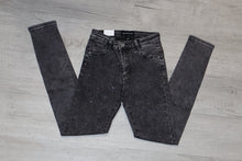 Load image into Gallery viewer, Catarina Jeans