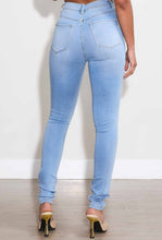Load image into Gallery viewer, Vilma Jeans