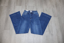 Load image into Gallery viewer, Cadence Jeans