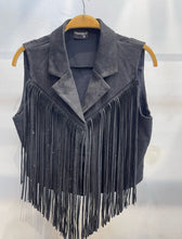 Load image into Gallery viewer, Legend Vest