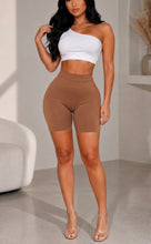Load image into Gallery viewer, Rina Shorts