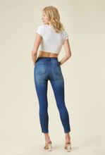 Load image into Gallery viewer, Xiomara Jeans