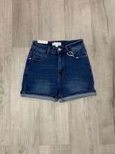 Load image into Gallery viewer, Shay Shorts
