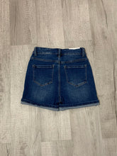 Load image into Gallery viewer, Shay Shorts
