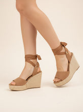 Load image into Gallery viewer, Clara wedge heels