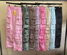 Load image into Gallery viewer, Kylie cargo jeans