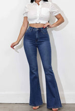 Load image into Gallery viewer, Yulissa Jeans
