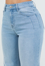 Load image into Gallery viewer, Evelia Jeans